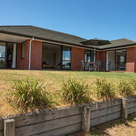 The Waterfront Ruakaka - Ruakaka Holiday Home Εξωτερικό φωτογραφία
